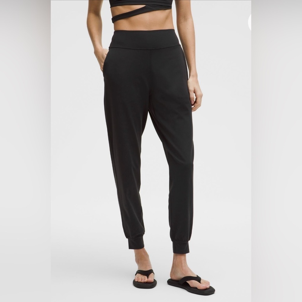 Lululemon Align High-Rise Jogger in Black size 8 - Picture 3 of 11